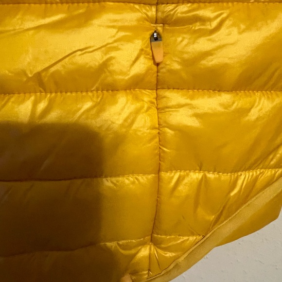 Gold/Yellow Women’s Vest - Picture 5 of 8